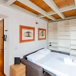 Ingegnoli1 Bright Floor By Hospity * Μιλάνο